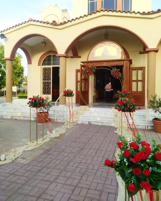 Wedding With Red Roses